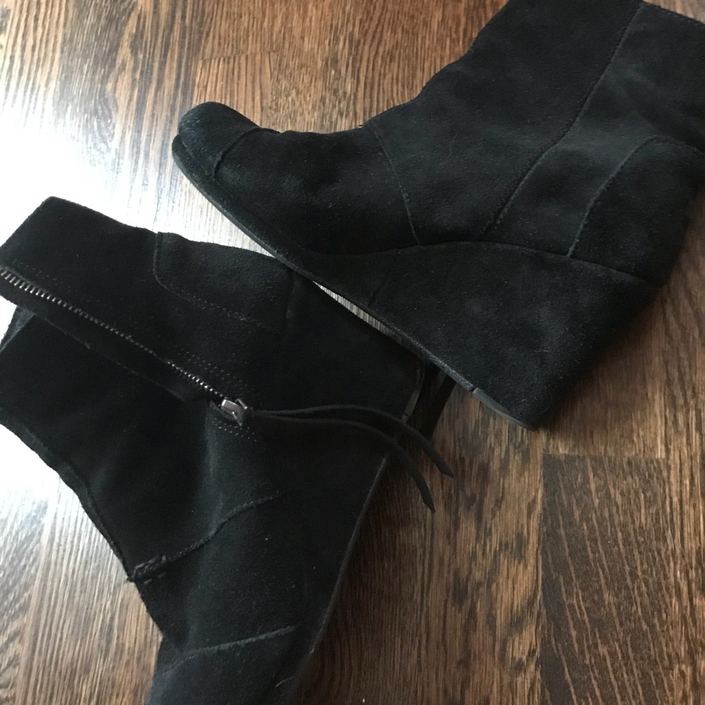 Black Tom’s booties